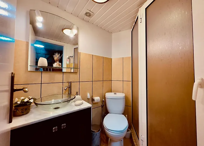 Typical House -madeira Group Calheta (Madeira)