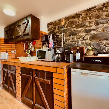 Typical House -madeira Group Tatil Evi